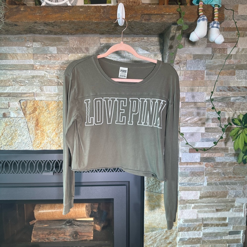 Victoria’s Secret PINK Olive Long Sleeve Crop Top S - Casual & Cute